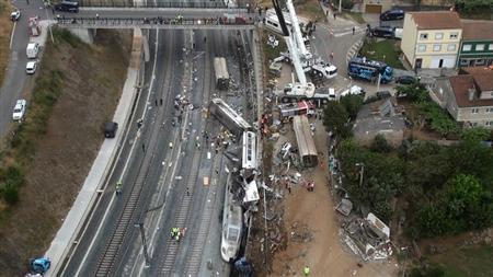 Vista aérea do acidente de trem próximo a Santiago de Compostela, noroeste da Espanha, nesta imagem capturada de um vídeo
