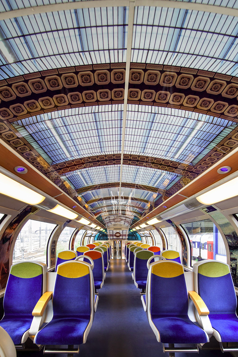 impressionist-art-public-trains-france-designboom-04