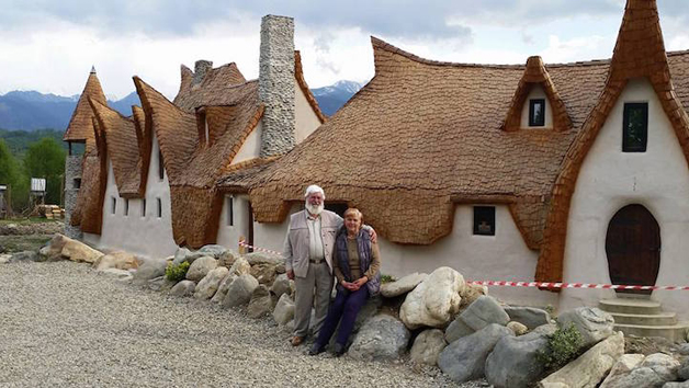RomanianFairytaleCastle4