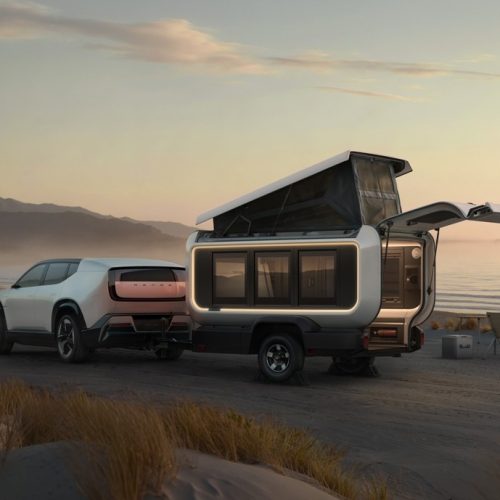 Honda apresenta trailer modular para viagens de glamping