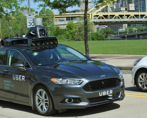 Uber vai colocar carros autônomos nas ruas