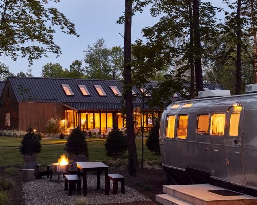 Hilton e AutoCamp revelam hospedagens luxuosas ao ar livre