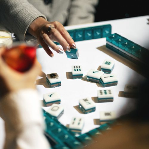 Mahjong às segundas: quando o jogo tradicional vira programa social