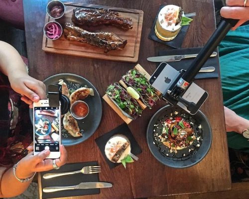Restaurante tem kit de equipamentos paras as fotos do Instagram