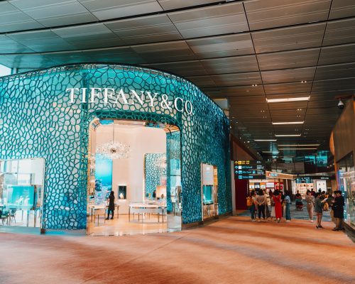 A fachada feita com redes de pesca recicladas no Aeroporto de Changi
