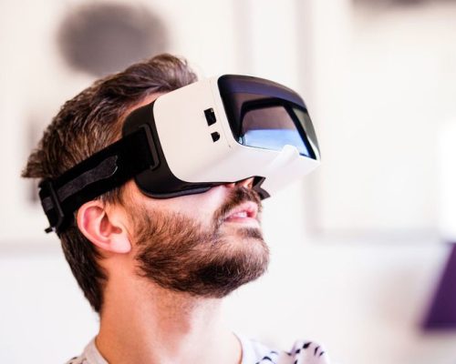 Expedia quer trazer a realidade virtual para as reservas dos hotéis