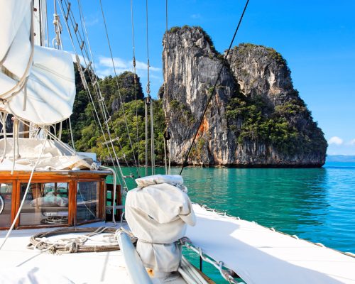 Tailândia permitirá que turistas cumpram isolamento em iates