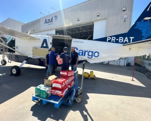 Azul anuncia postos de arrecadação e doações para o RS