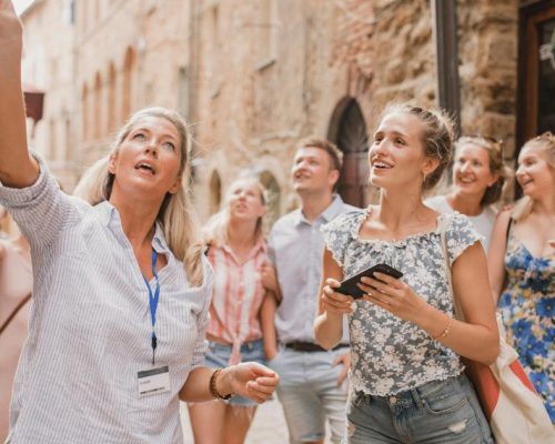 FindGuide: A plataforma que conecta viajantes e guias de turismo