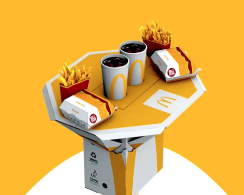 A embalagem do McDonald’s que se transforma em uma pequena mesa
