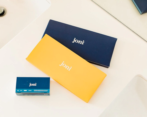 Joni e Aeroporto de Victoria anunciam iniciativa para apoiar a saúde menstrual
