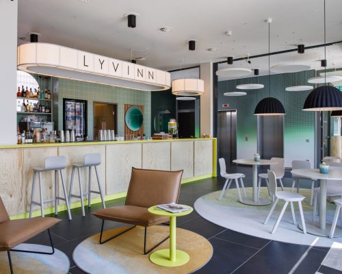 Conheça o conceito de hotel híbrido da LyvInn