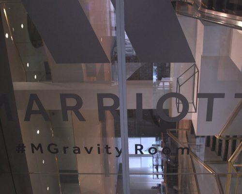 O quarto de ponta cabeça da Marriott