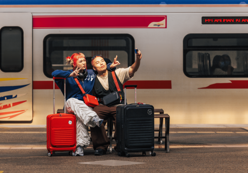 Funseekers: A colaboração entre AirAsia e American Tourister
