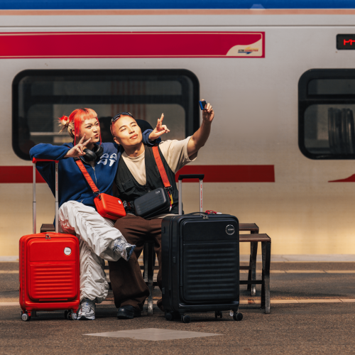 Funseekers: A colaboração entre AirAsia e American Tourister
