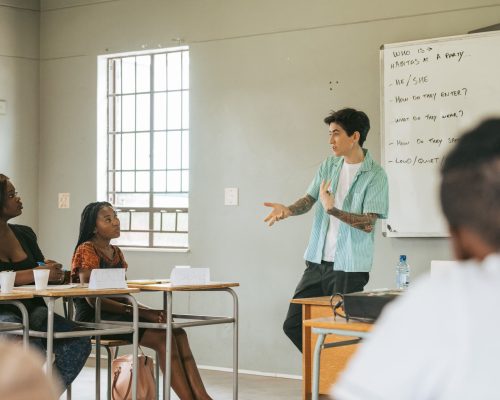 Saira Hospitality treina novos talentos para o setor de turismo
