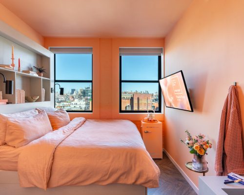 Hotel Walker Tribeca revela quarto inspirado na cor do ano da Pantone
