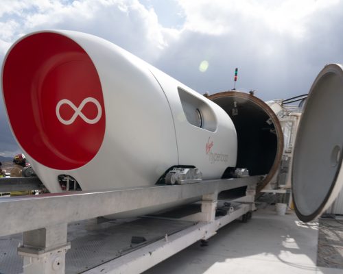 Virgin Hyperloop realiza primeiro teste com passageiros humanos