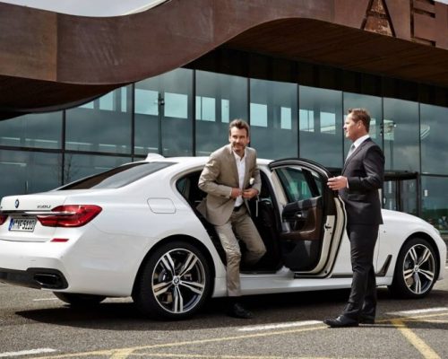 BMW desafia Uber nos EUA com serviço de motorista