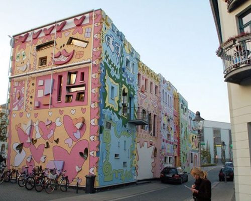 Artista transforma paisagem de cidade alemã