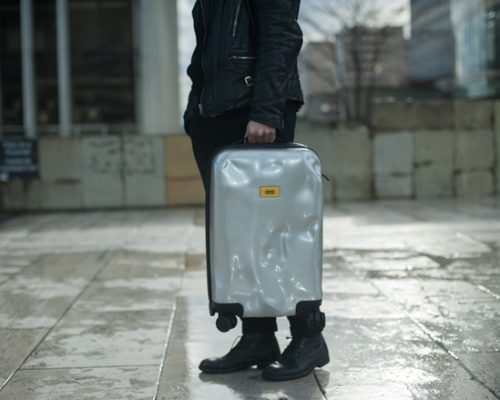 Crash Baggage, a mala que já vem amassada