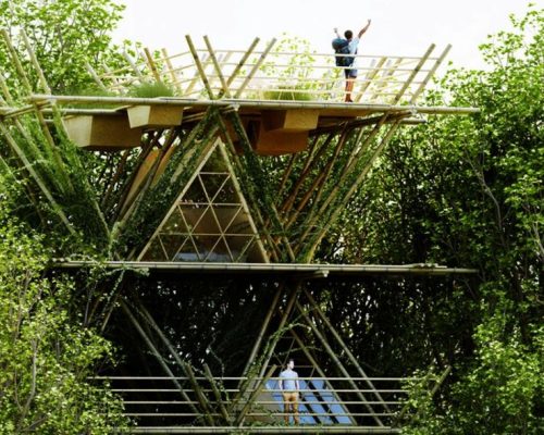 Hotel é construído com bambu