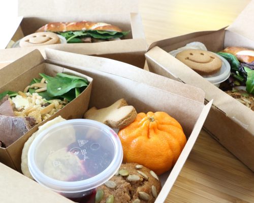 Eat My Lunch faz sucesso doando lanches para escolas da Nova Zelândia