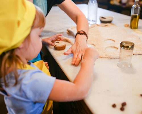 Delhaize cria colônias de férias culinárias para crianças na Bélgica
