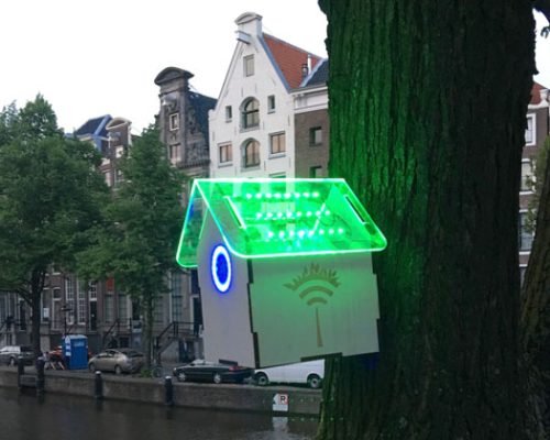 Amsterdam ganha WiFi na rua quando a poluição está baixa