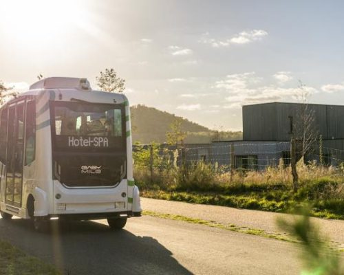 EasyMile anuncia ônibus turístico autônomo na Bélgica