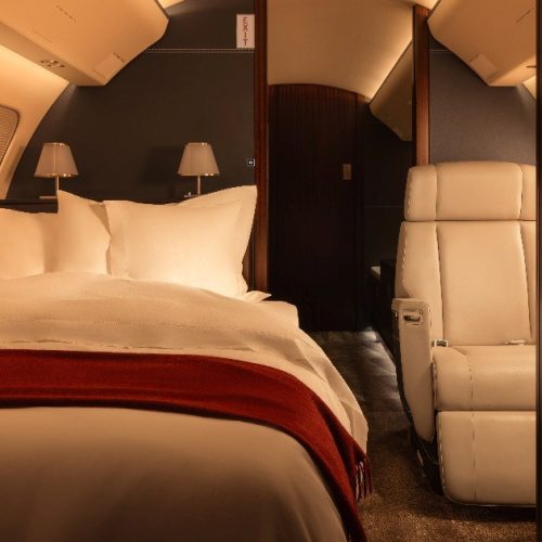 VistaJet lança programa para reduzir jet lag em voos privados